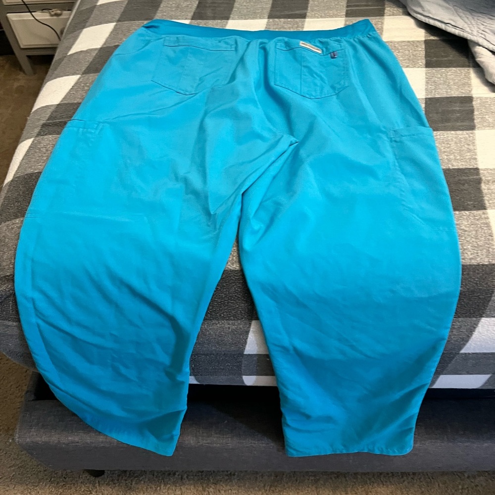 Med couture scrub pants